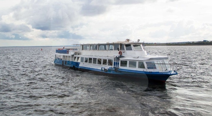 Double-deck ship Kyiv-201