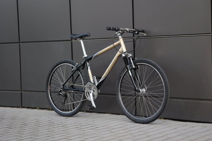 Trek Navigator 300
