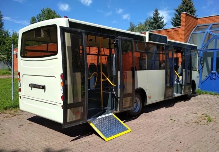 ISUZU-ATAMAN А092Н6