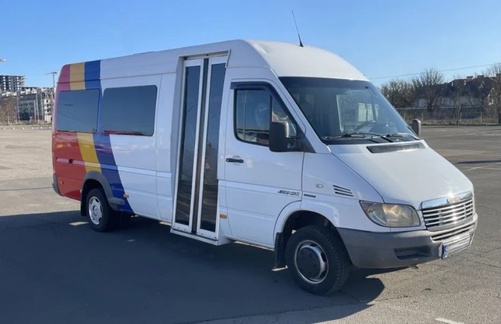 Freightliner Mercedes-Benz Sprinter 3500