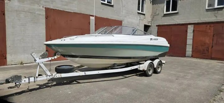 Larson All American 23