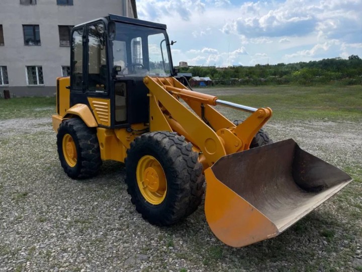 JCB 409