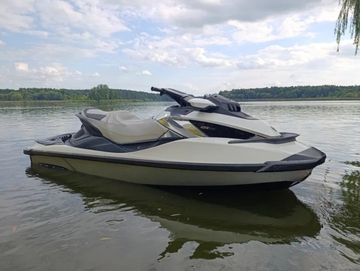 BRP Sea-Doo GTX LIMITED 300
