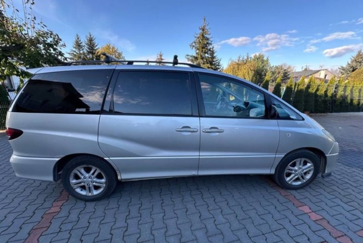 2004 Toyota Previa