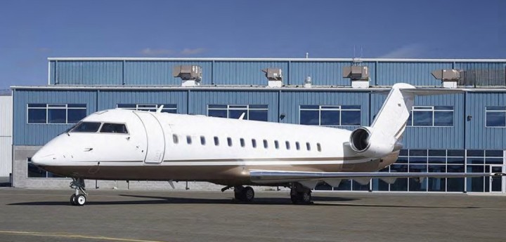 Bombardier Challenger 850