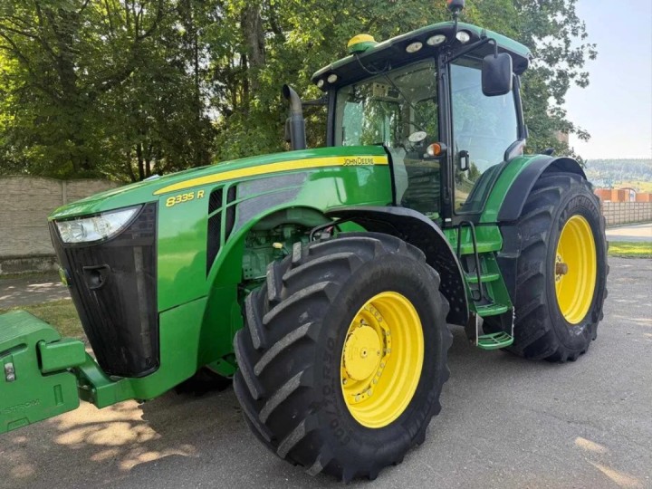 John Deere 8335R PowerShift