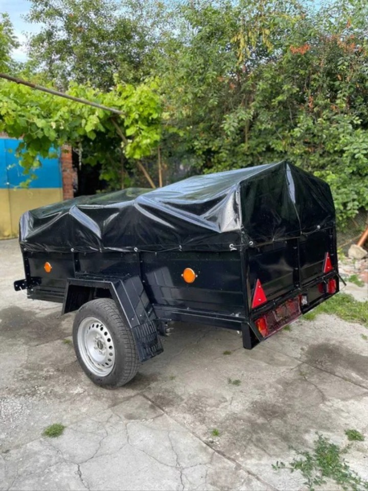 Trailer 215×130×45 cm