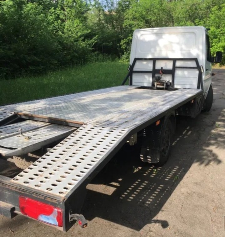 Mercedes-Benz Sprinter